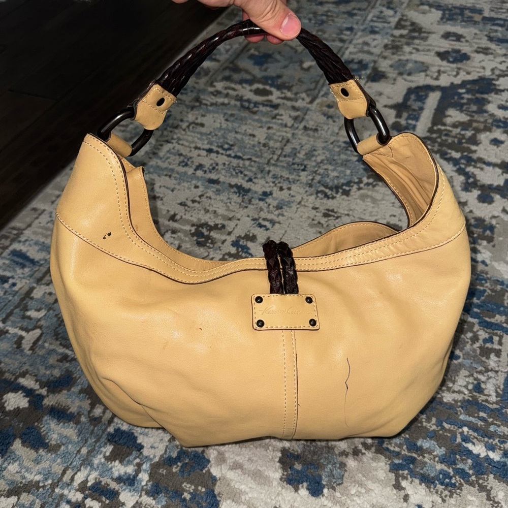 Kenneth Cole Elegant Tan Leather Women's Bag